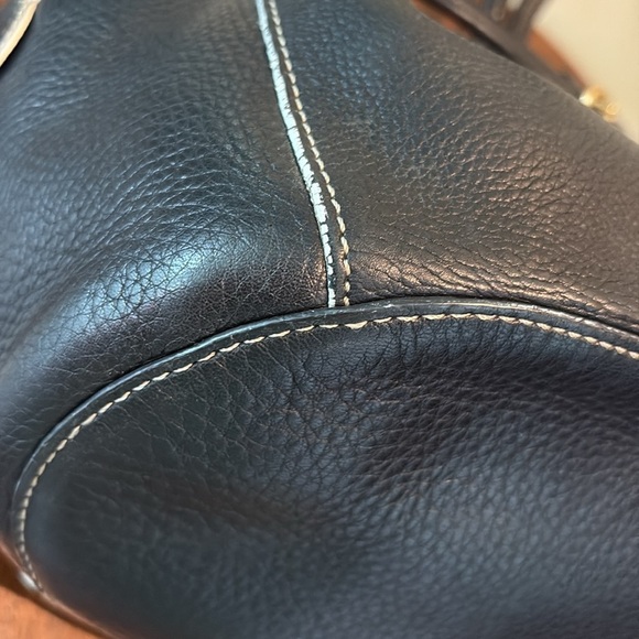 Fossil   Thick black leather shoulder bag  bucket bag   Hobo bag  excellent cond - Picture 14 of 17